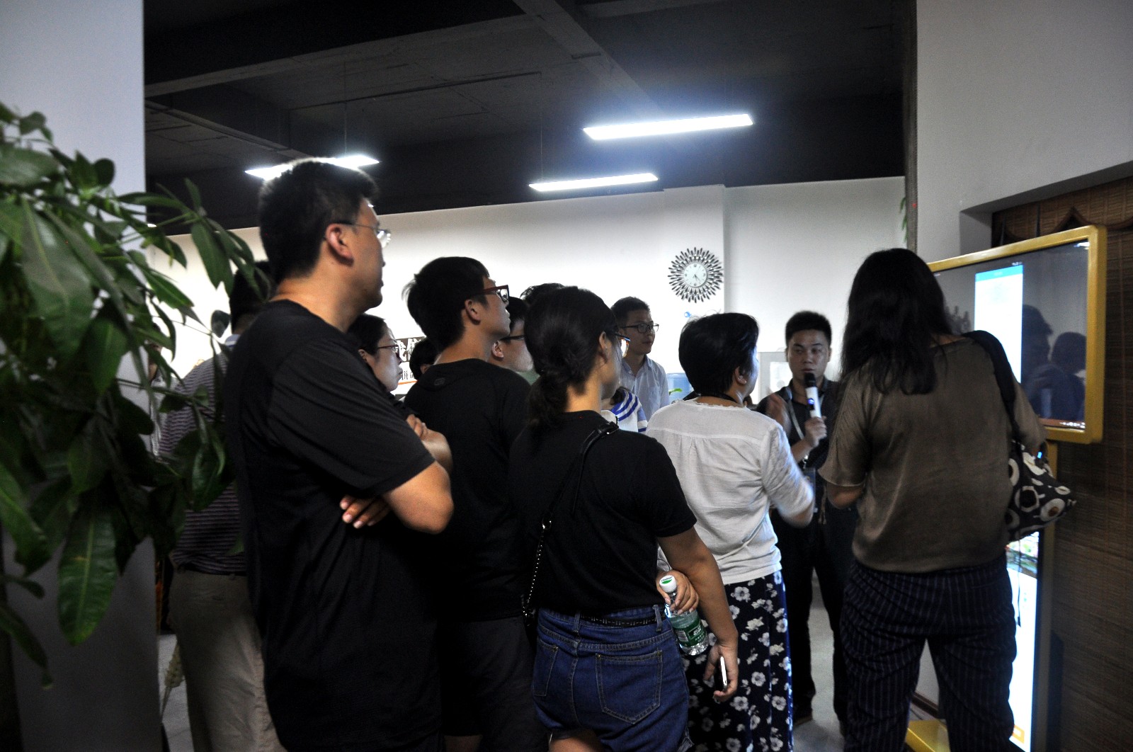 4智慧社區(qū).JPG 4智慧社區(qū).JPG