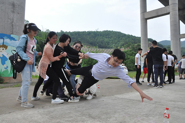 image004.jpg image004.jpg