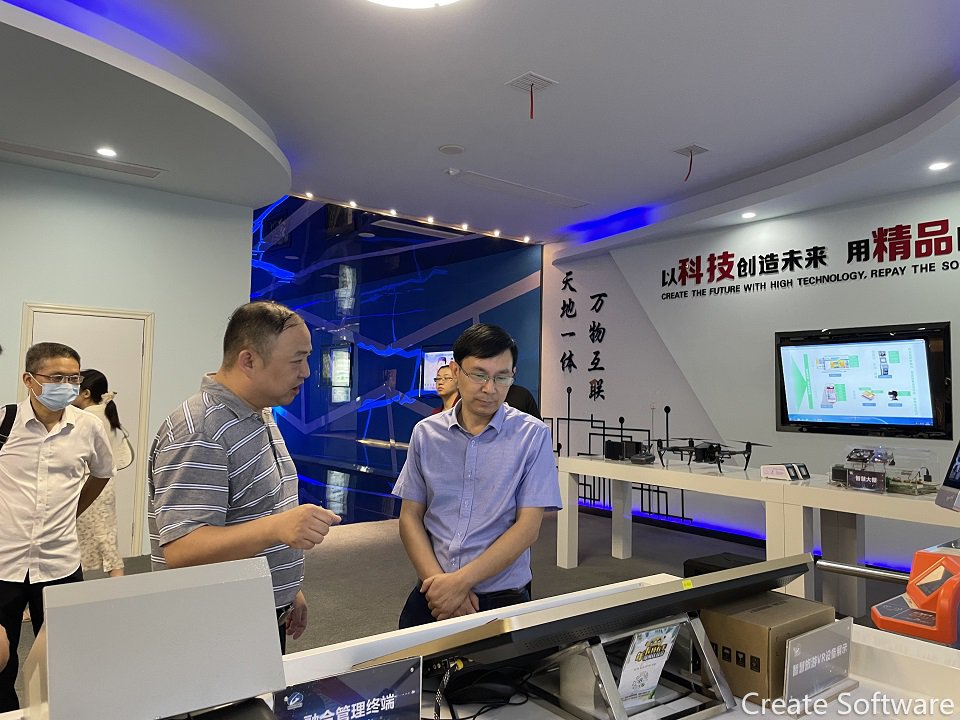 彭新平3.jpg 彭新平3.jpg