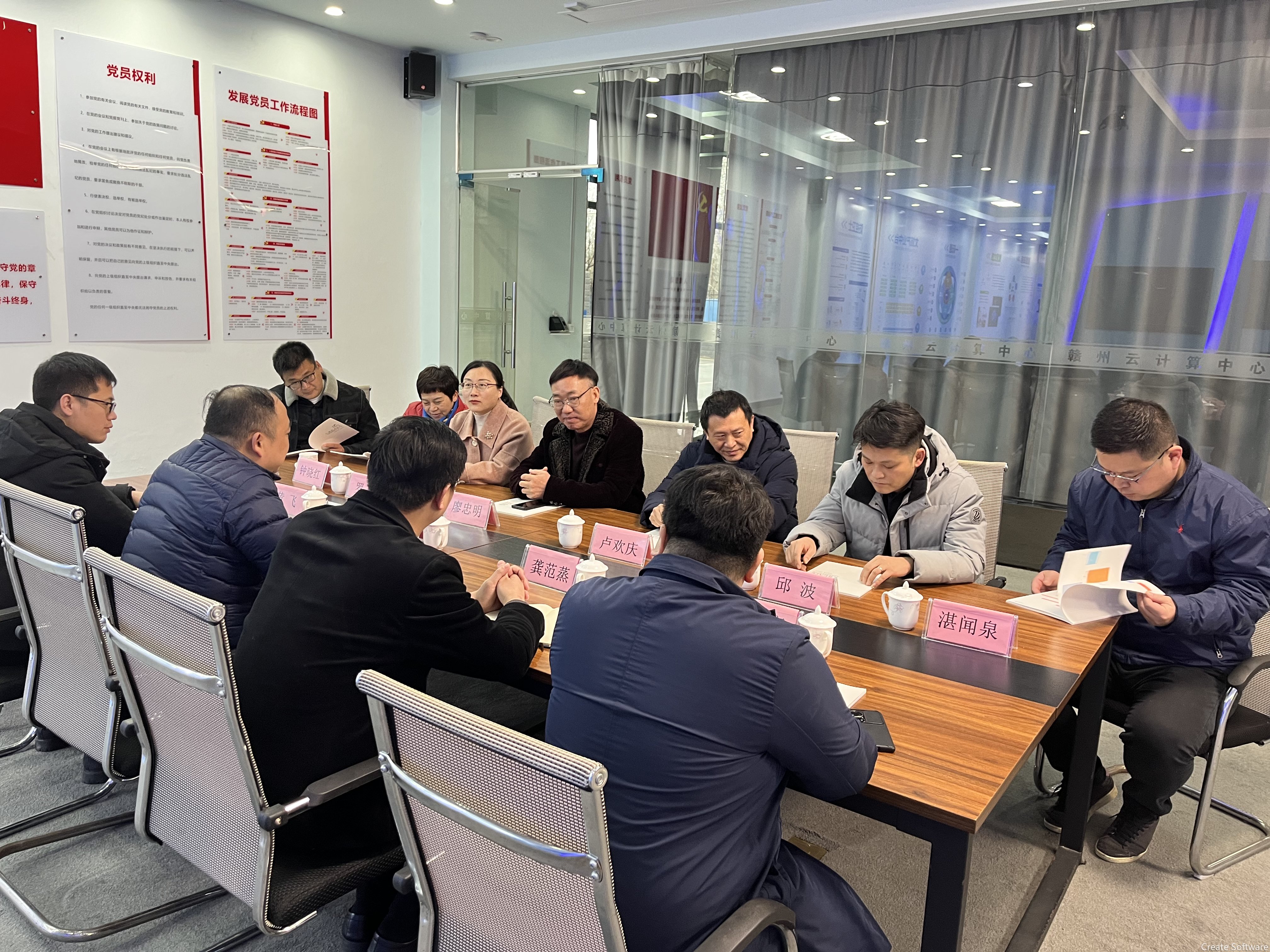 b26e20a8336a5a15c811d840afaf457.jpg b26e20a8336a5a15c811d840afaf457.jpg